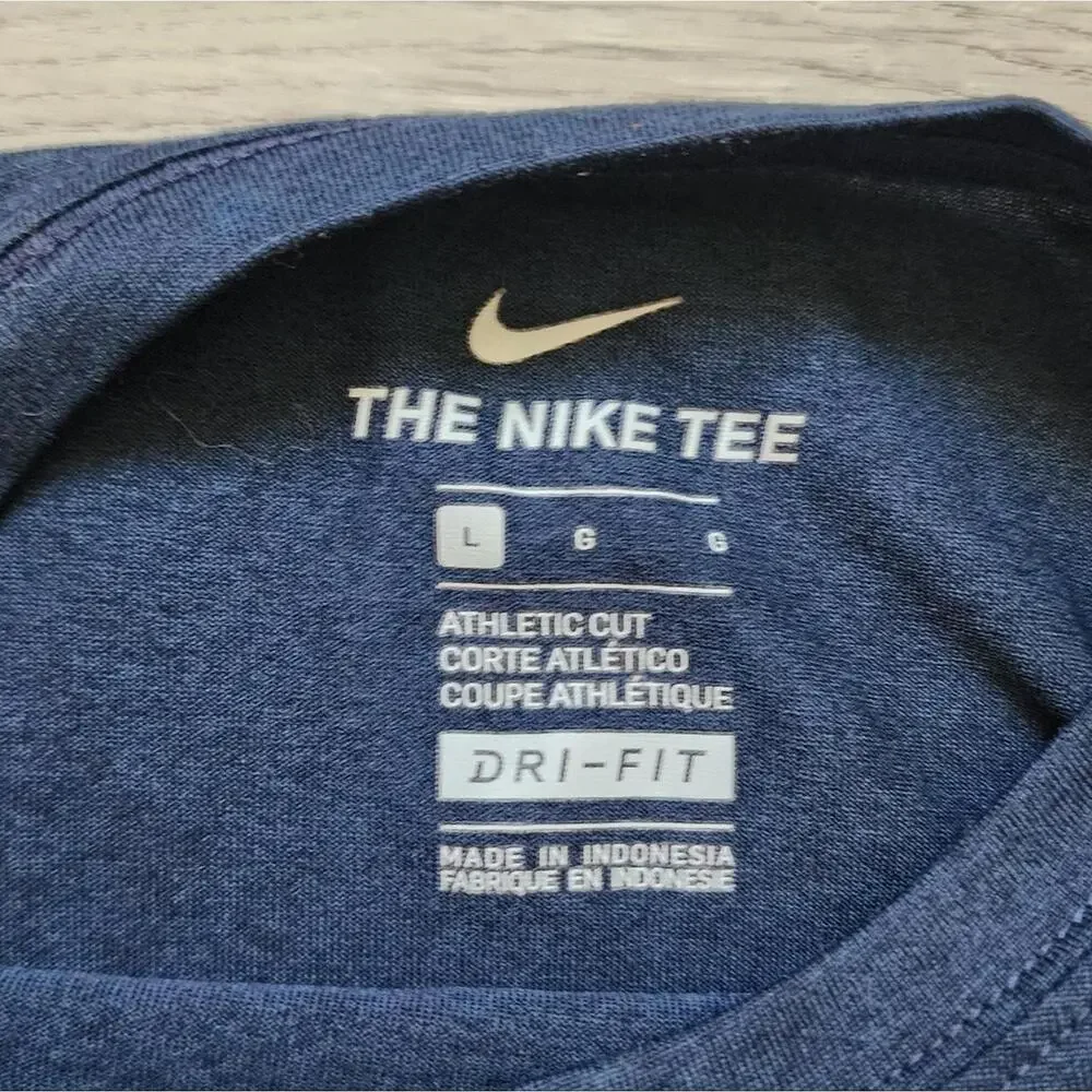 Nike Dri-Fit Boy's Syracuse University Short Sleeve Crewneck T-Shirt Large L